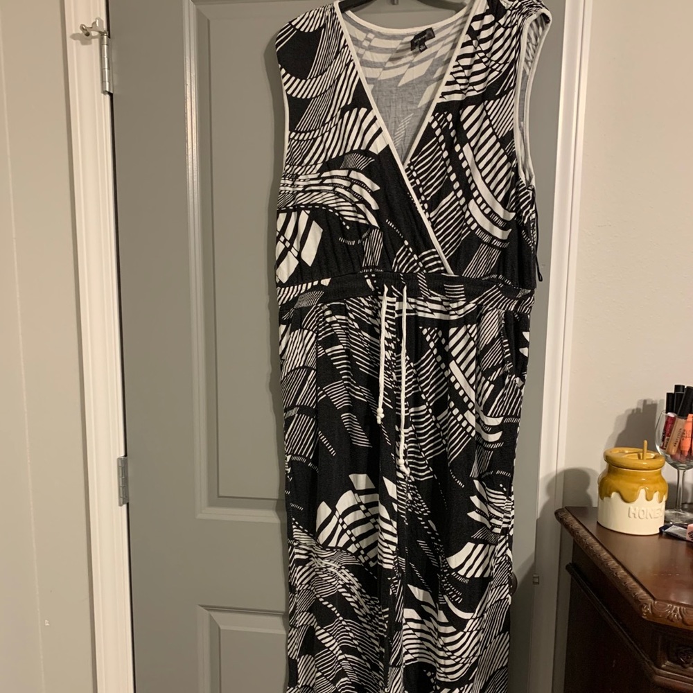 jumpsuit with pockets